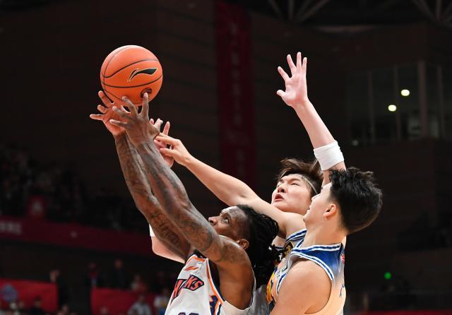 企鹅体育官网-夺俱乐部杯只是开始！上海男篮剑指赛季双冠